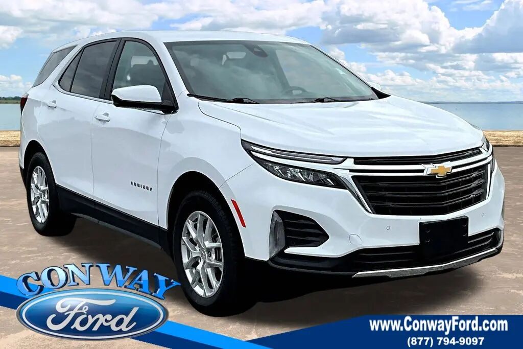 2024 Chevrolet Equinox LT — photo 1 of 13