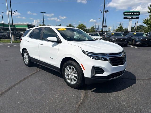 2024 Chevrolet Equinox LT — photo 1 of 26