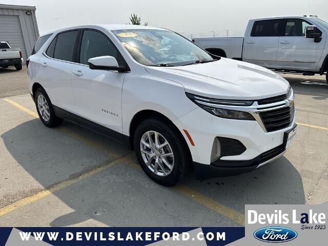 2022 Chevrolet Equinox LT — photo 1 of 34