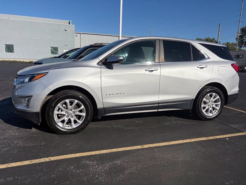 2021 Chevrolet Equinox LT — photo 1 of 1