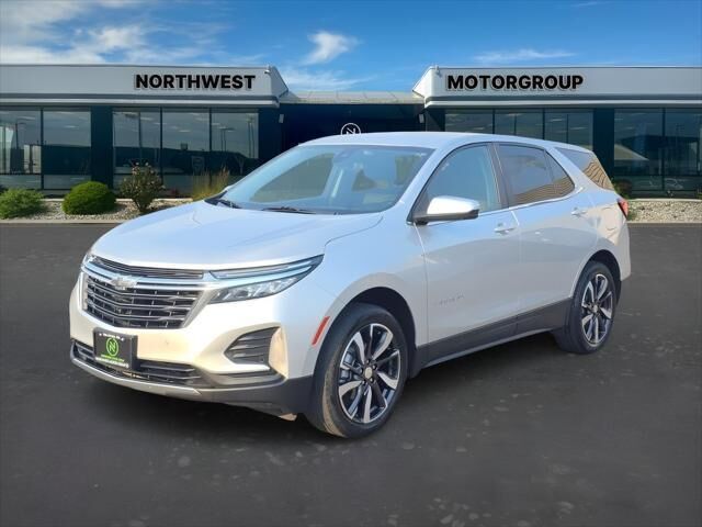2022 Chevrolet Equinox LT — photo 1 of 39