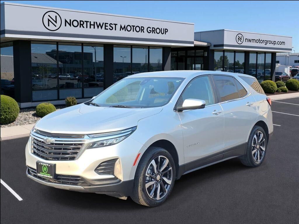 2022 Chevrolet Equinox LT — photo 1 of 13
