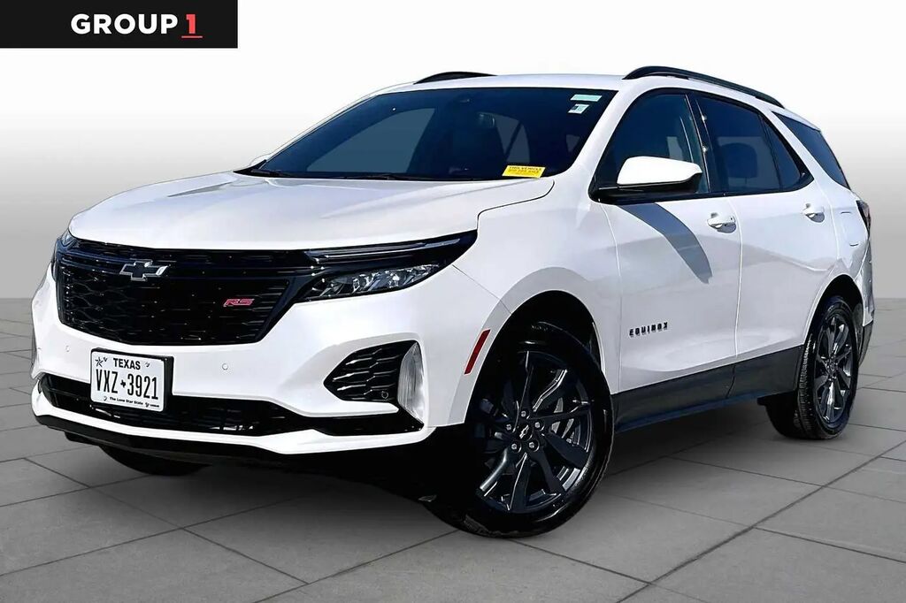 2024 Chevrolet Equinox RS — photo 1 of 12