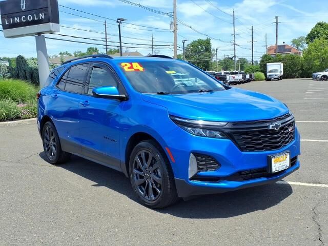 2024 Chevrolet Equinox RS — photo 1 of 13