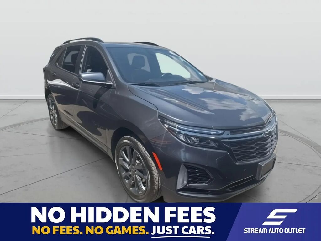 2022 Chevrolet Equinox RS — photo 1 of 10