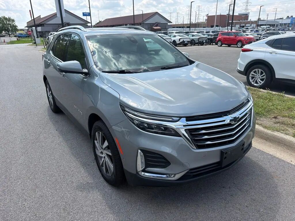 2023 Chevrolet Equinox Premier — photo 1 of 22