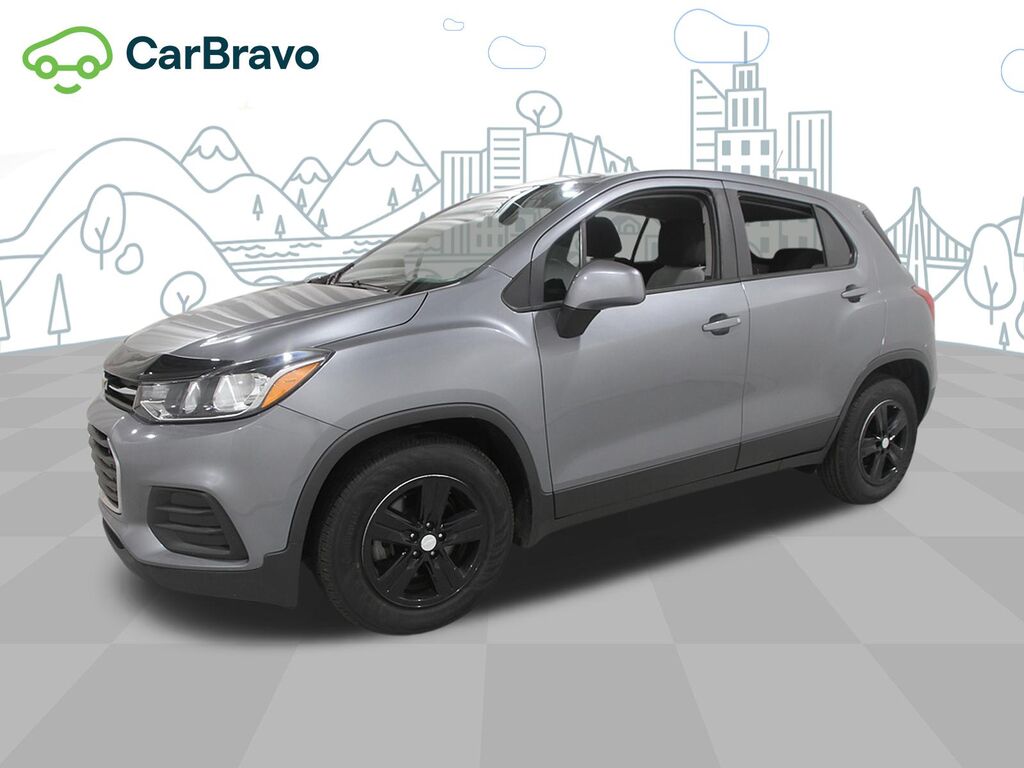 2020 Chevrolet Trax LS — photo 1 of 6