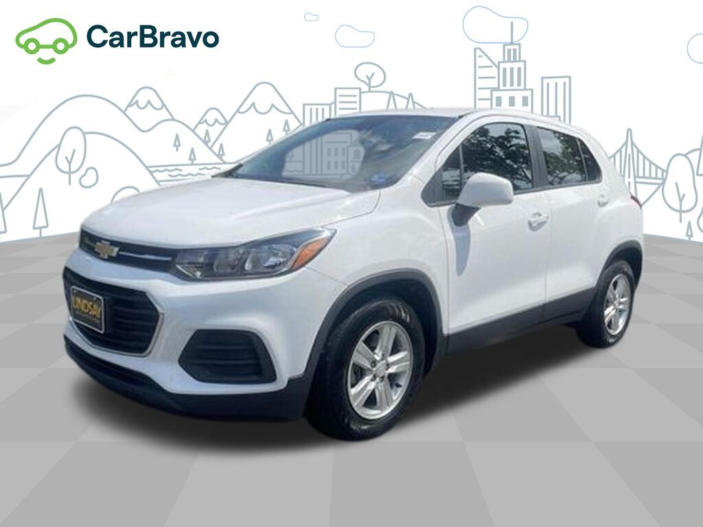 2020 Chevrolet Trax LS — photo 1 of 7