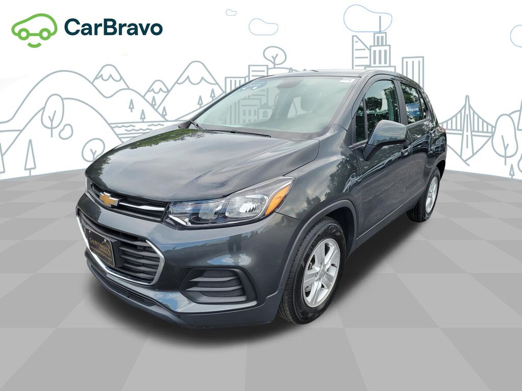2019 Chevrolet Trax LS — photo 1 of 6