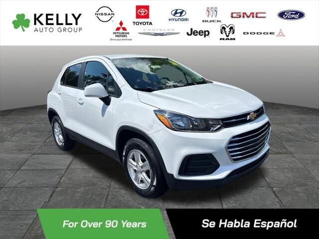 2019 Chevrolet Trax LS — photo 1 of 13