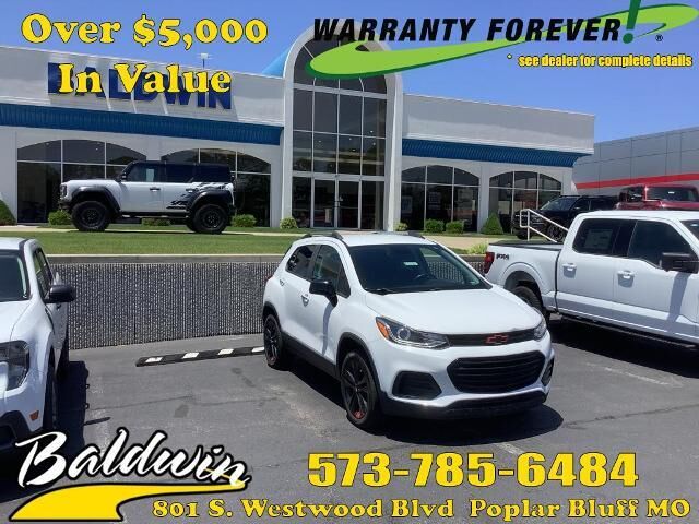 2020 Chevrolet Trax LT — photo 1 of 13