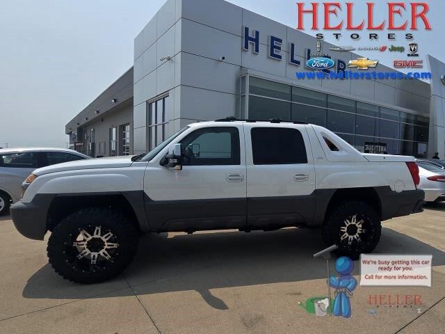 2002 Chevrolet Avalanche 2500 — photo 1 of 2