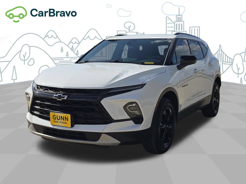 2023 Chevrolet Blazer LT — photo 1 of 6