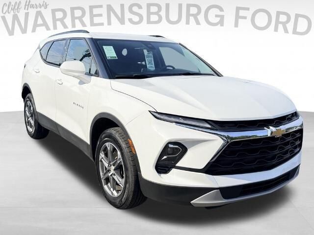 2024 Chevrolet Blazer LT — photo 1 of 27
