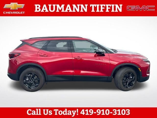 2024 Chevrolet Blazer LT — photo 1 of 24