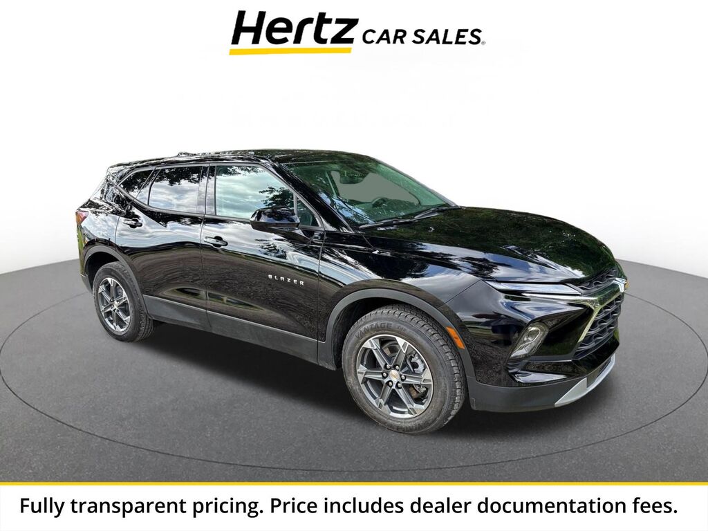 2025 Chevrolet Blazer LT — photo 1 of 1