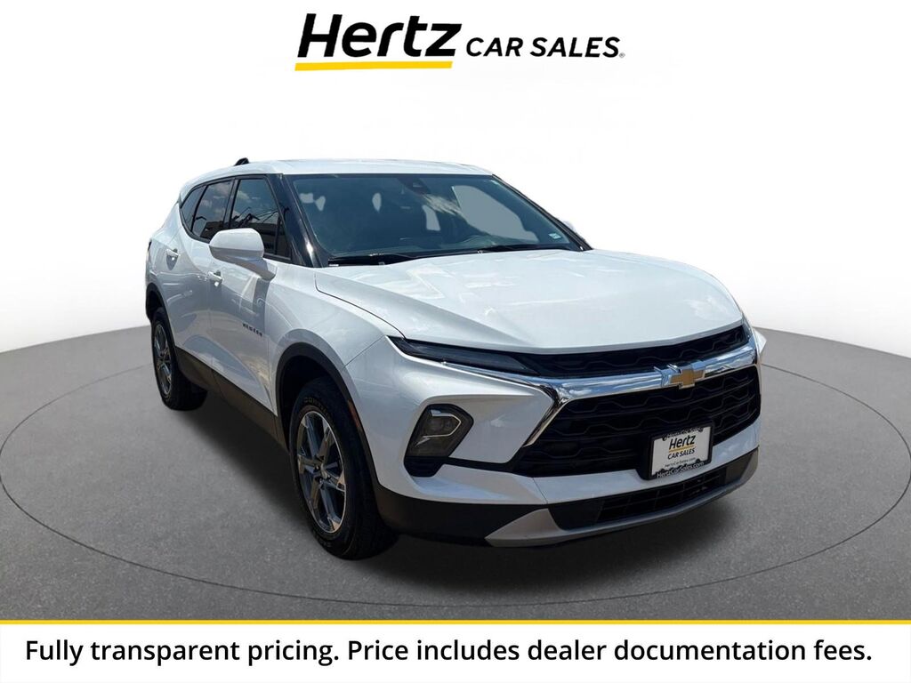 2025 Chevrolet Blazer LT — photo 1 of 2