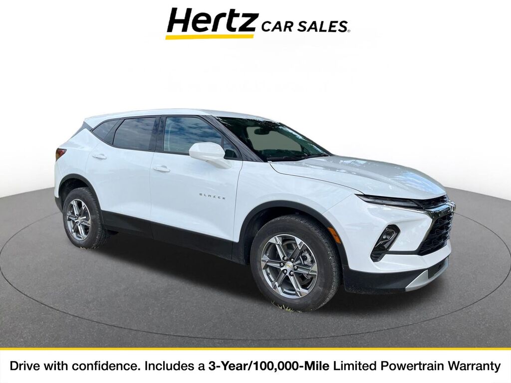 2026 Chevrolet Blazer LT — photo 1 of 11