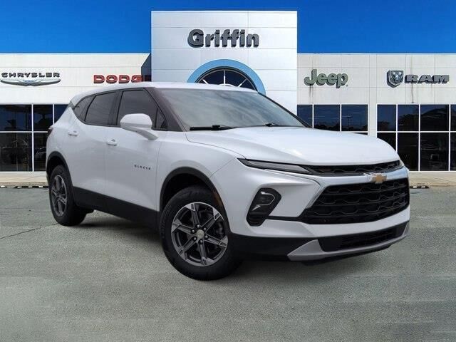 2023 Chevrolet Blazer LT — photo 1 of 13