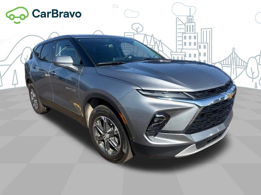 2025 Chevrolet Blazer 2LT — photo 1 of 3