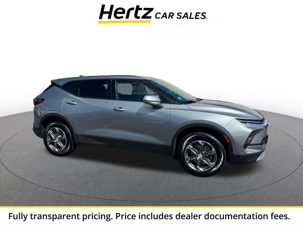 2025 Chevrolet Blazer LT — photo 1 of 1