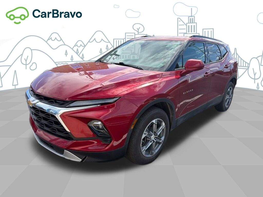2025 Chevrolet Blazer 2LT — photo 1 of 7