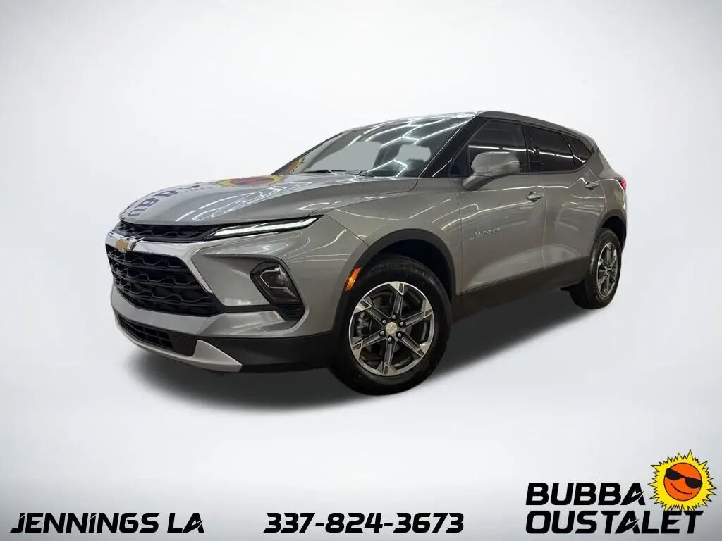 2025 Chevrolet Blazer LT — photo 1 of 3