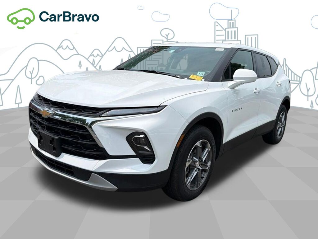 2025 Chevrolet Blazer 2LT — photo 1 of 6
