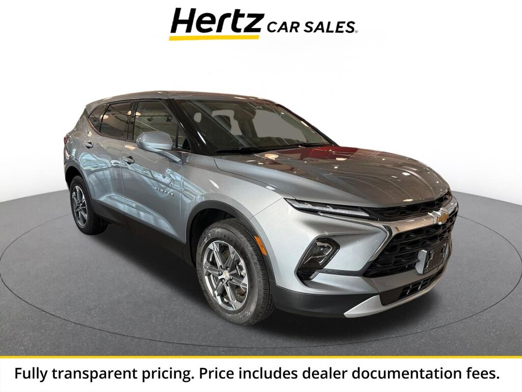2025 Chevrolet Blazer LT — photo 1 of 14