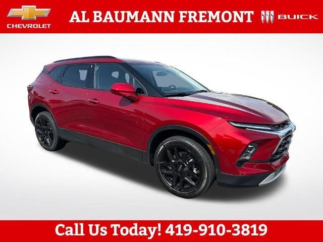 2024 Chevrolet Blazer LT — photo 1 of 13