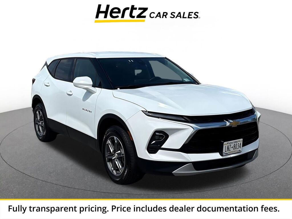 2025 Chevrolet Blazer LT — photo 1 of 1