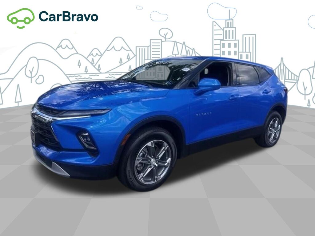2025 Chevrolet Blazer 2LT — photo 1 of 6