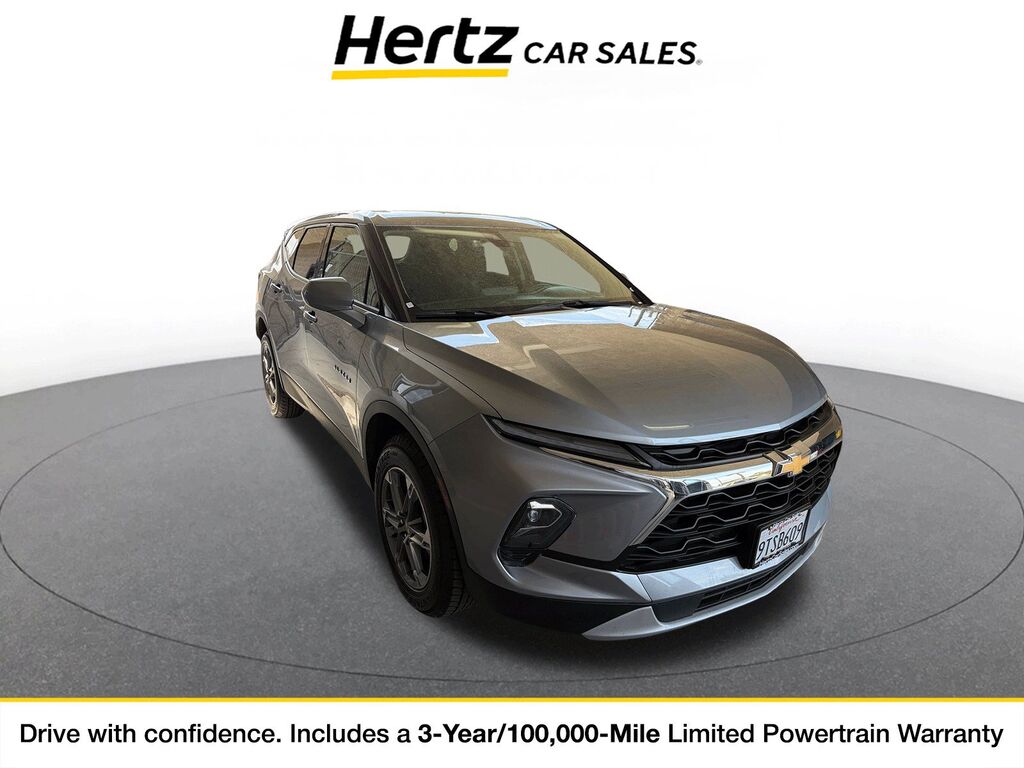 2025 Chevrolet Blazer LT — photo 1 of 11