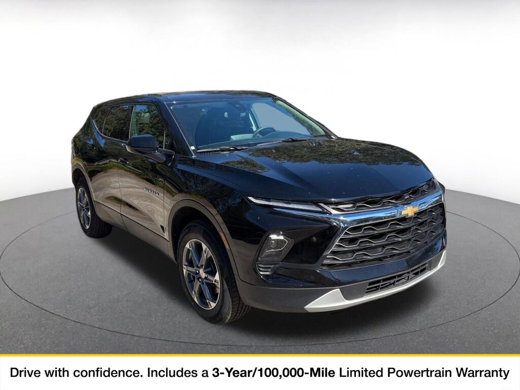 2025 Chevrolet Blazer LT — photo 1 of 1