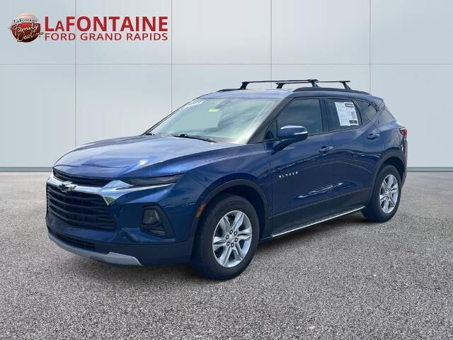 2022 Chevrolet Blazer LT — photo 1 of 13