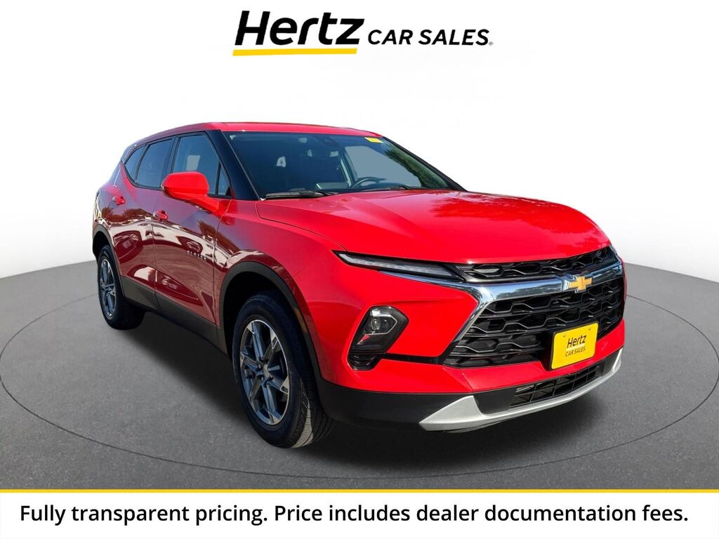 2025 Chevrolet Blazer LT — photo 1 of 2