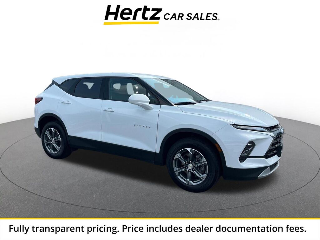2025 Chevrolet Blazer LT — photo 1 of 23