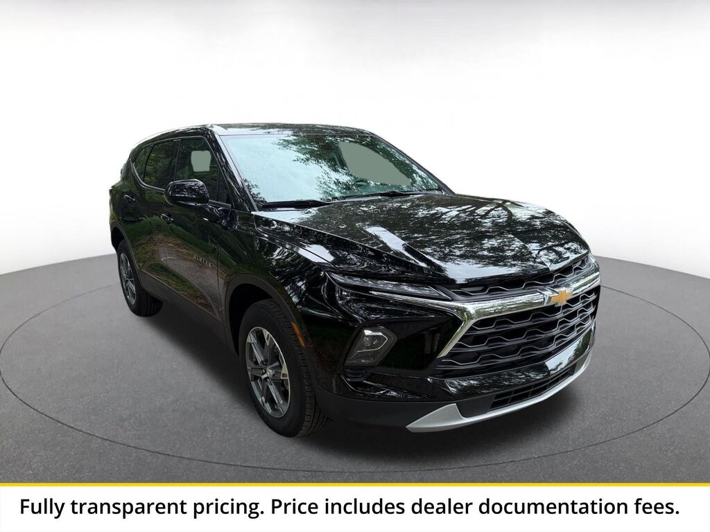2026 Chevrolet Blazer LT — photo 1 of 14