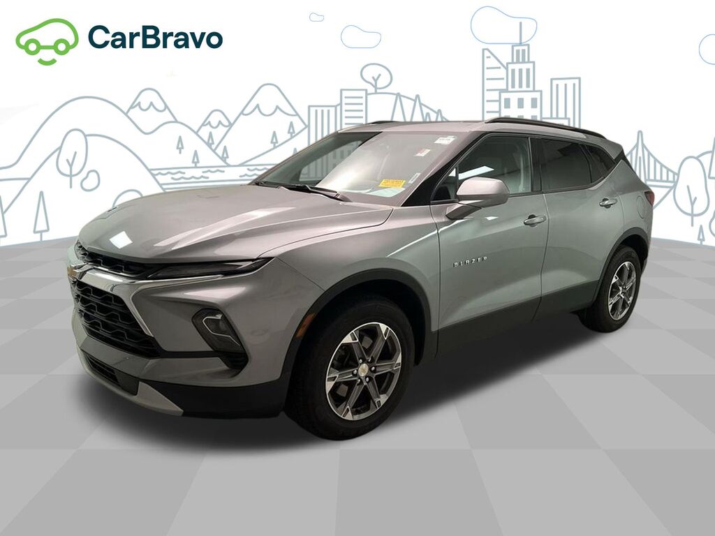 2023 Chevrolet Blazer LT — photo 1 of 7