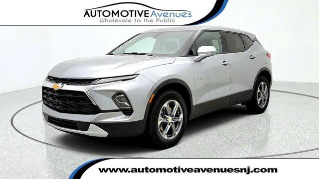 2025 Chevrolet Blazer LT — photo 1 of 1