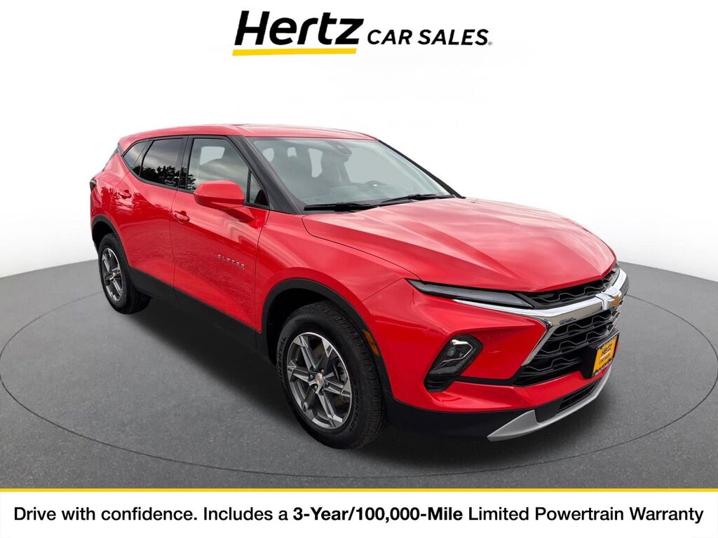 2025 Chevrolet Blazer LT — photo 1 of 11