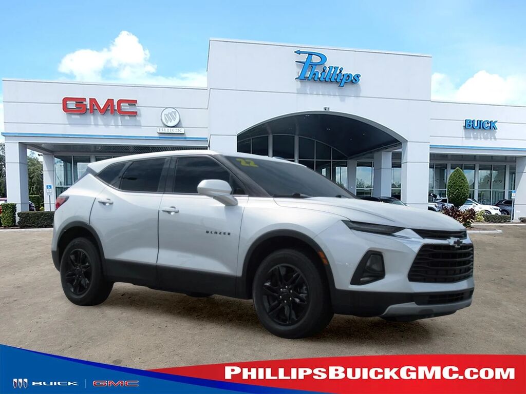 2022 Chevrolet Blazer LT — photo 1 of 13