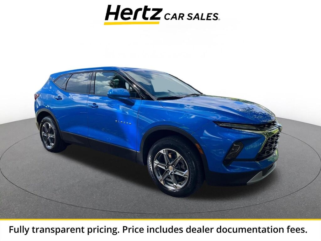 2025 Chevrolet Blazer LT — photo 1 of 2