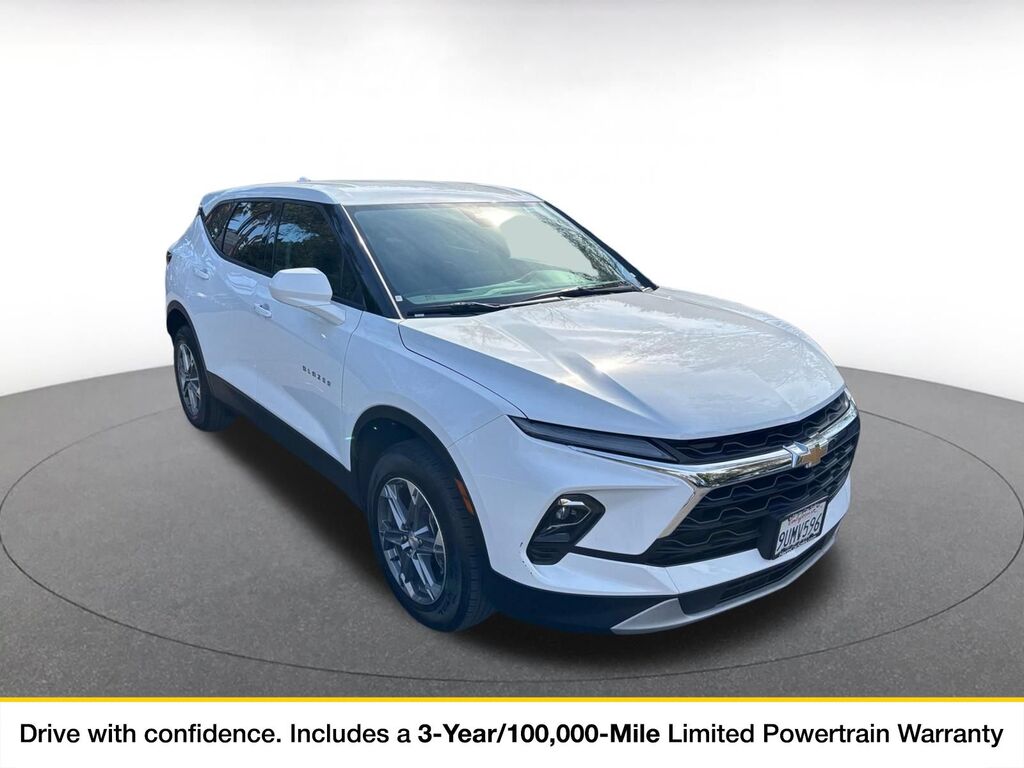 2026 Chevrolet Blazer LT — photo 1 of 11