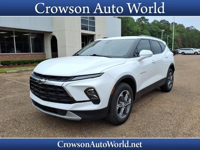 2024 Chevrolet Blazer LT — photo 1 of 26