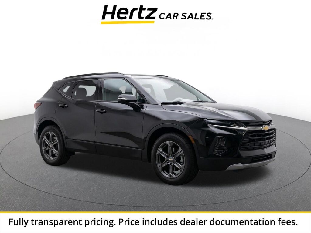 2025 Chevrolet Blazer LT — photo 1 of 11