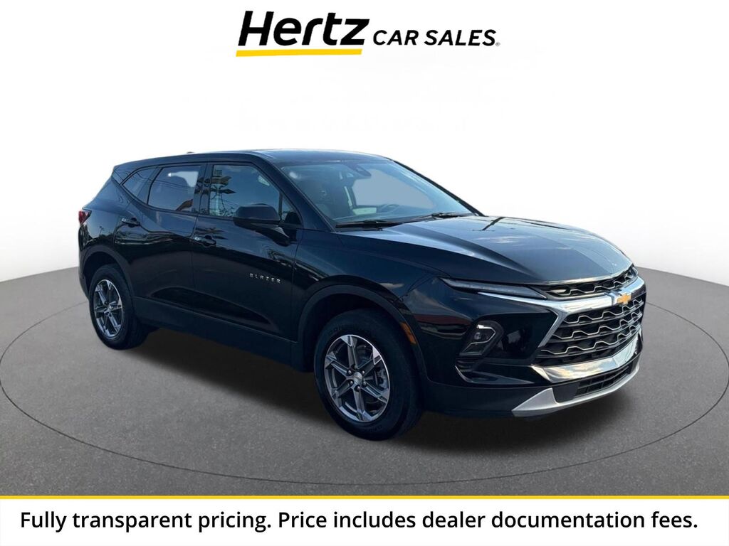 2025 Chevrolet Blazer LT — photo 1 of 2