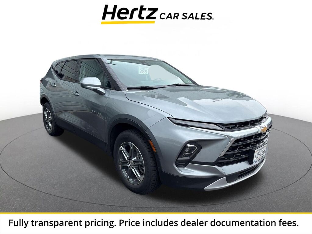 2025 Chevrolet Blazer LT — photo 1 of 24
