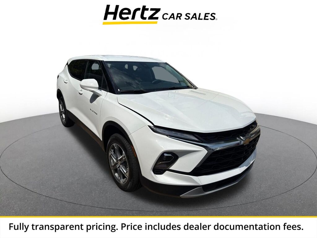 2026 Chevrolet Blazer LT — photo 1 of 13
