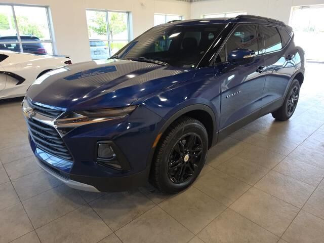 2022 Chevrolet Blazer LT — photo 1 of 13